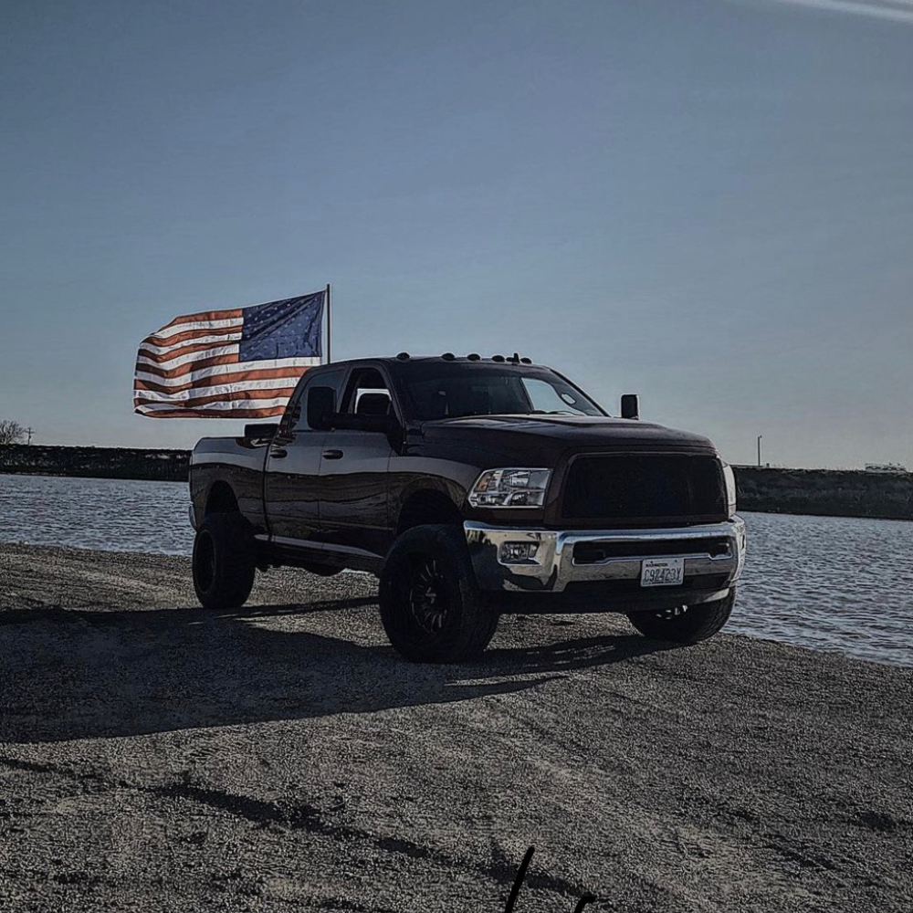 Gooseneck shop flag pole